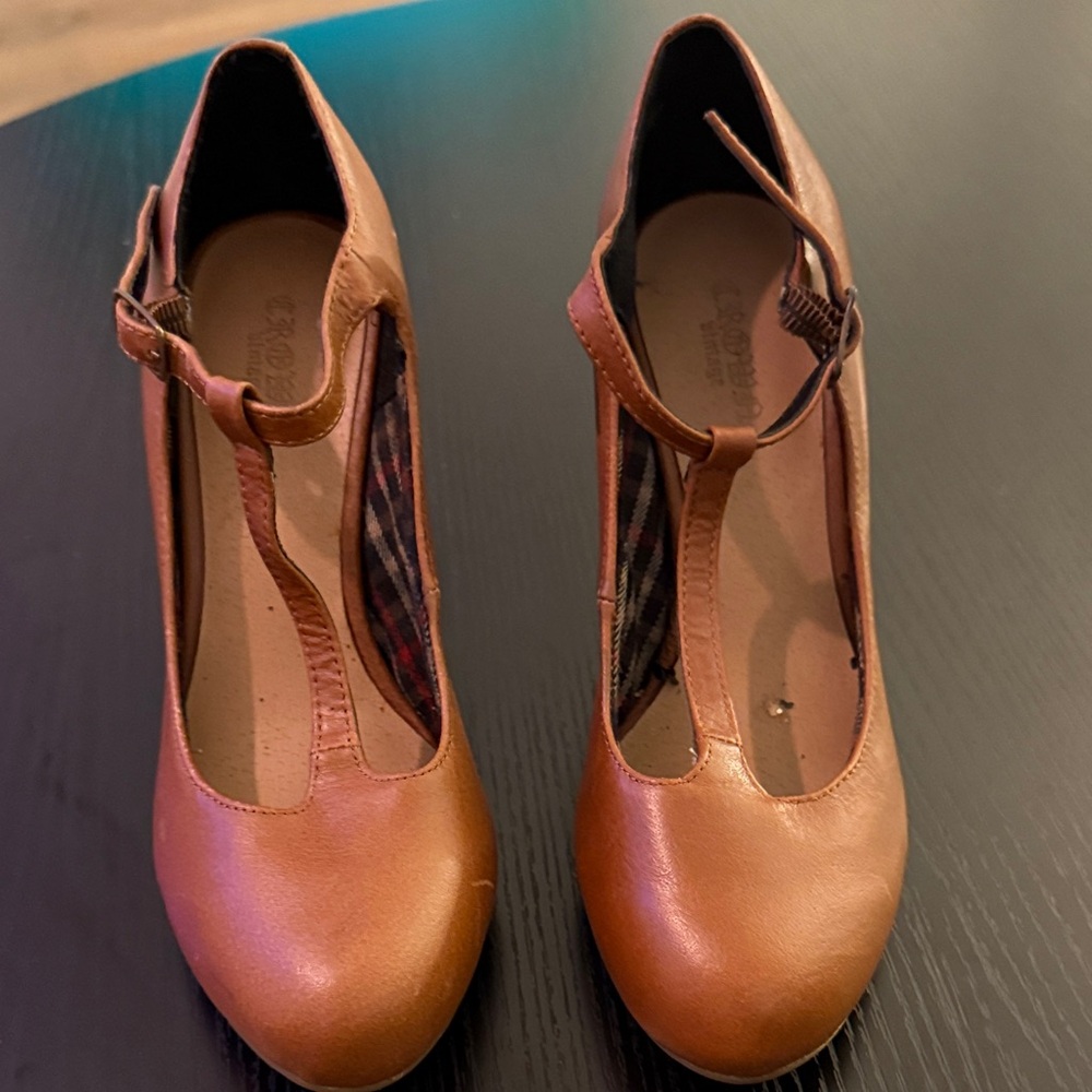 Crown Vintage- Tan T-Strap Heels - Picture 4 of 7